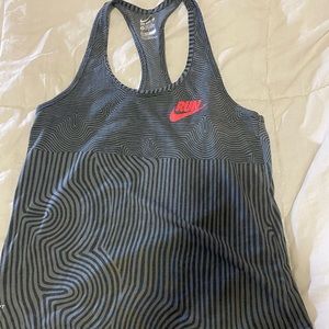 Nike tank